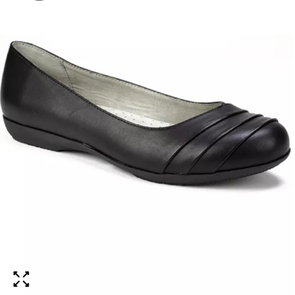 Cliffs by White Mountain  Clara Ballet Black Flats Shoes